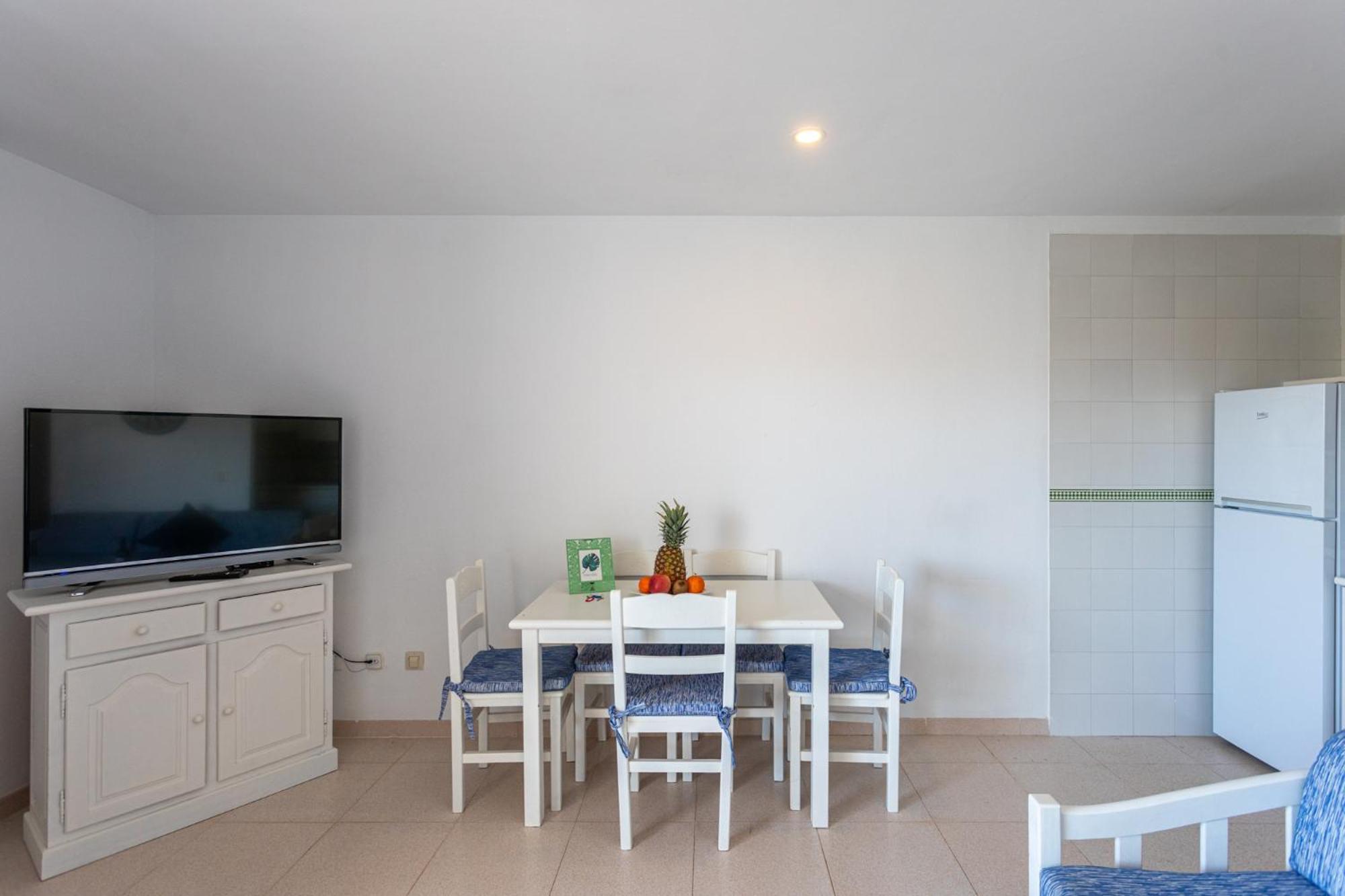 Es Dolc Apartments By Youroom Colonia de Sant Jordi Екстер'єр фото